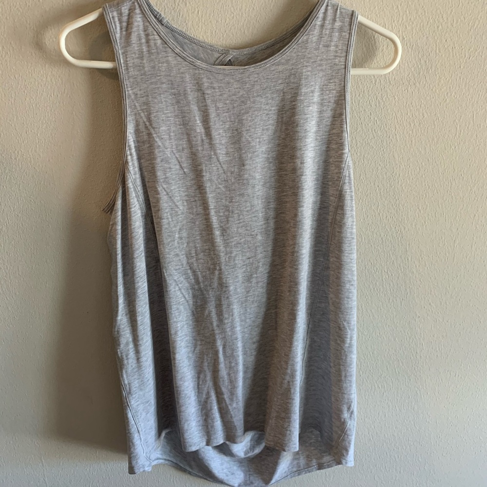 Lululemon tanktop size 8